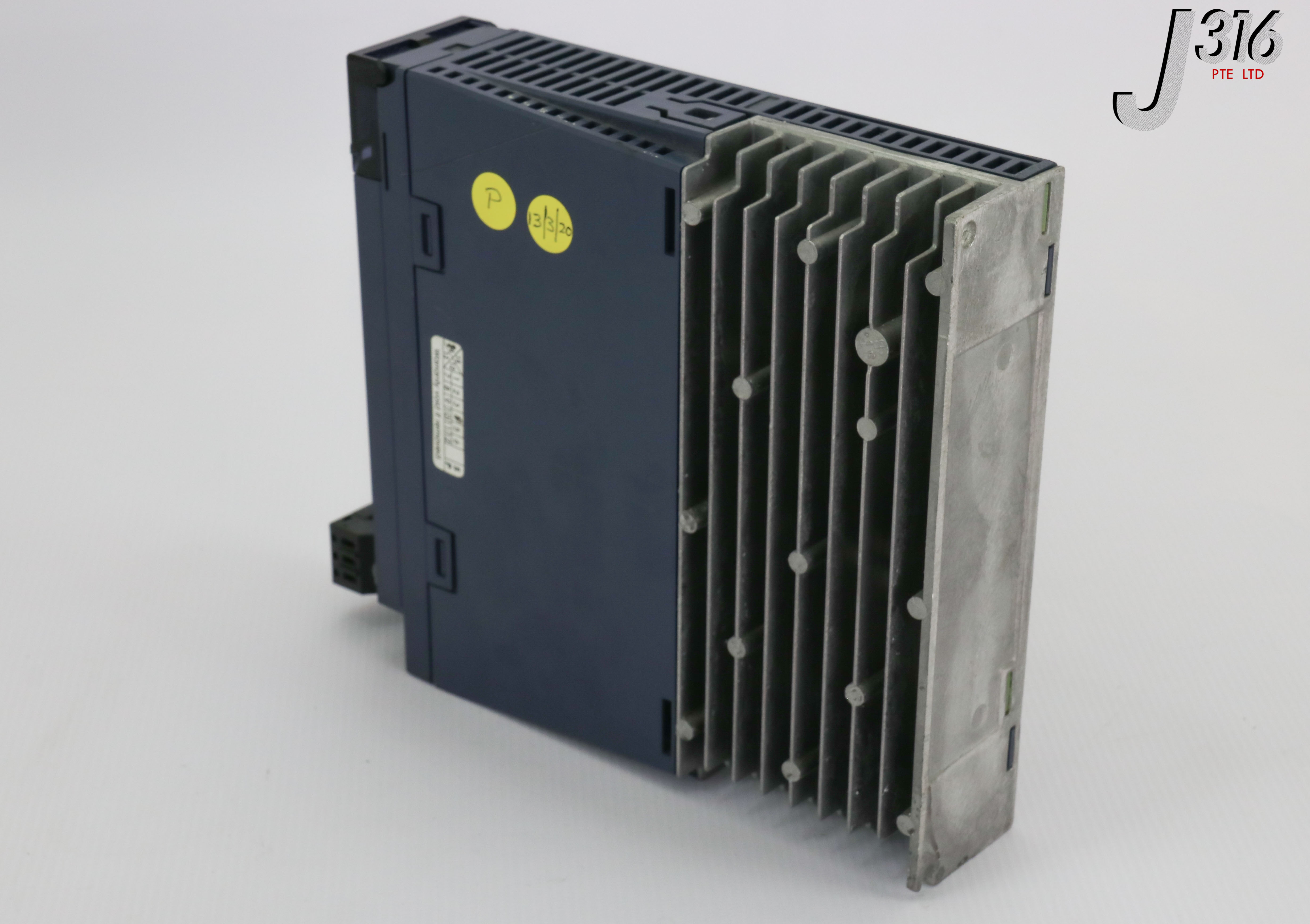 18336 FUJI ELE AC SERVO DRIVE OUTPUT 3PH. 400W 98V 0-400HZ 2.7A